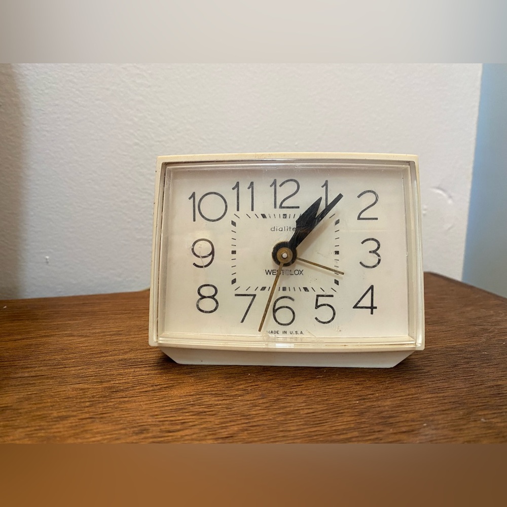 Vintage Westclox Bold II Dialite Electric Alarm Clock Model 22190 Made in USA